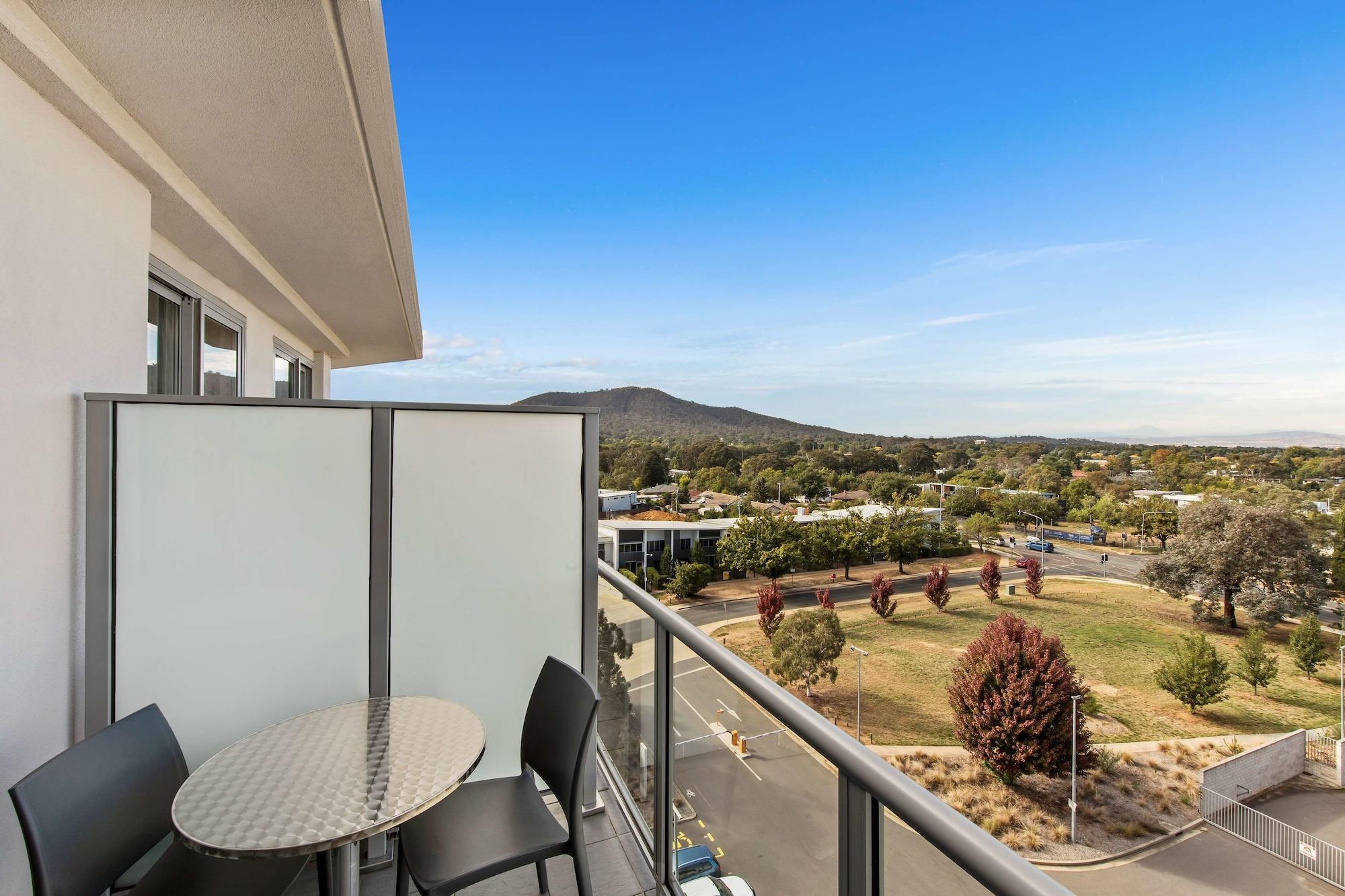 Adina Serviced Apartments Canberra Dickson Εξωτερικό φωτογραφία
