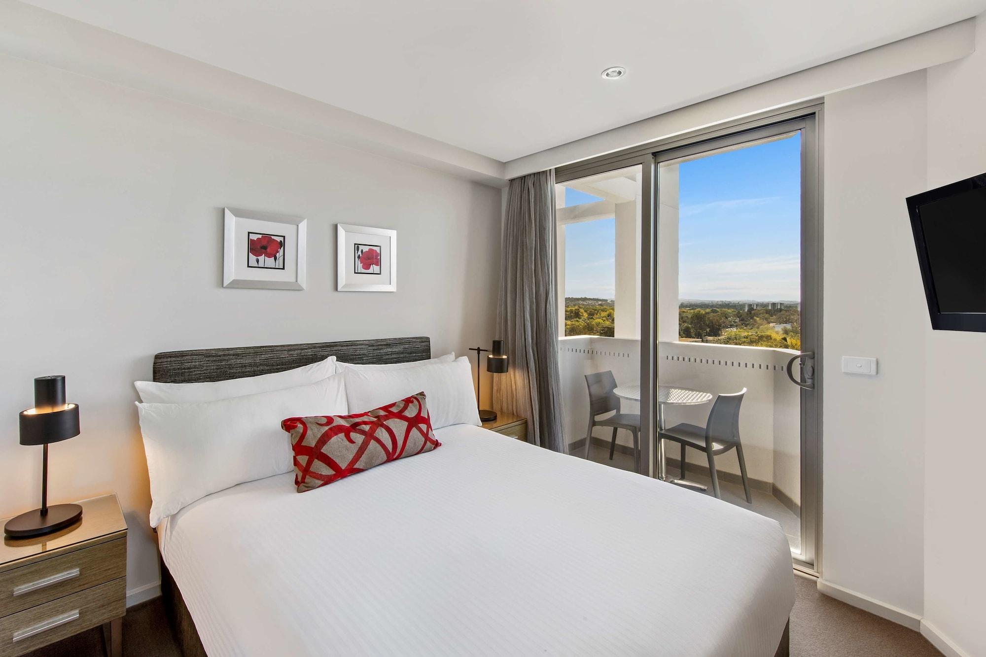 Adina Serviced Apartments Canberra Dickson Εξωτερικό φωτογραφία